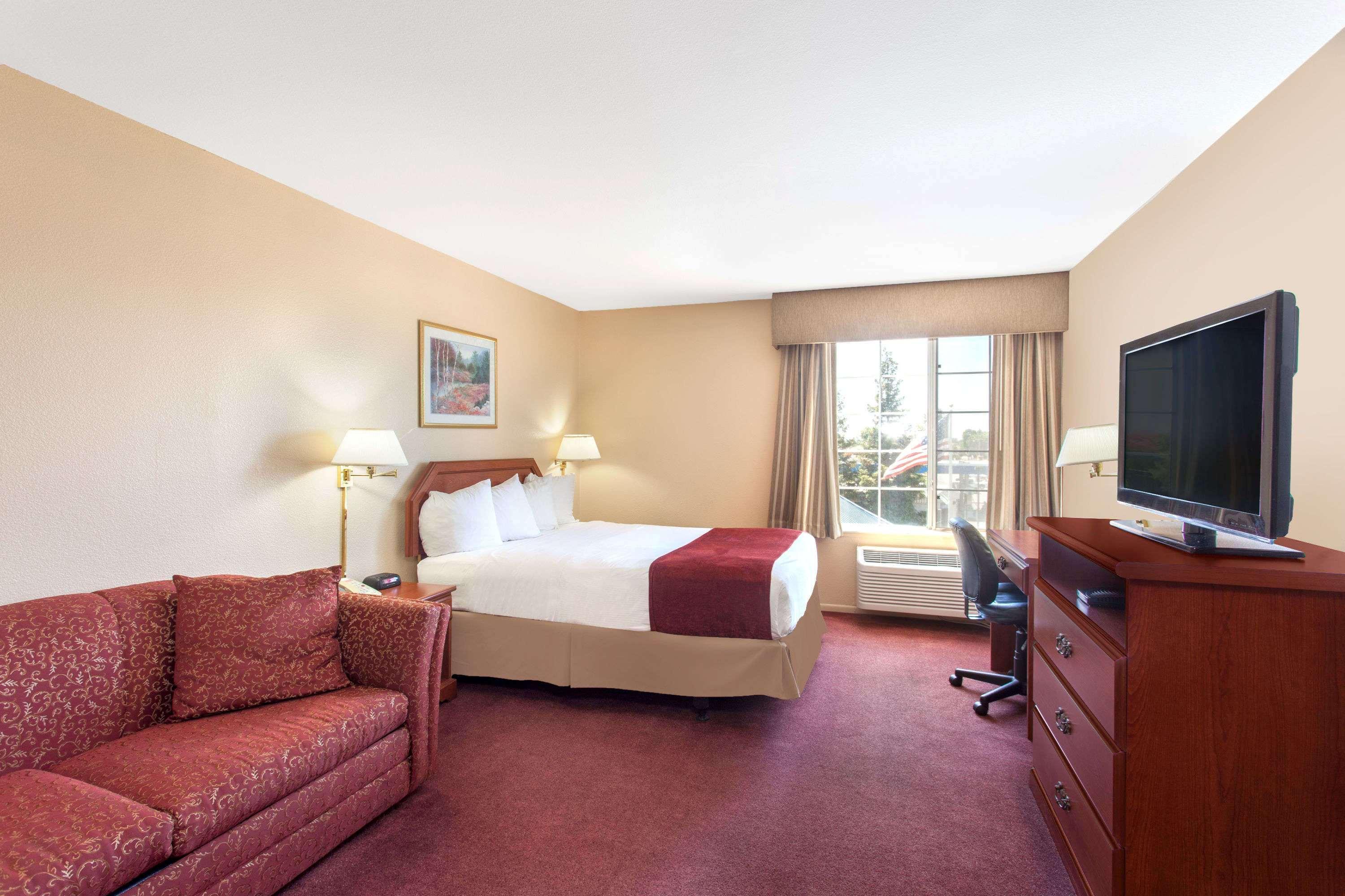 فندق Ramada By Wyndham Fresno Northwest المظهر الخارجي الصورة
